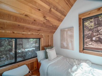 2117 Cascade Road, South Lake Tahoe, CA 96150 Photo