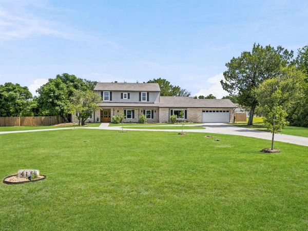411 Carriage Oaks DR, Liberty Hill, TX 78642