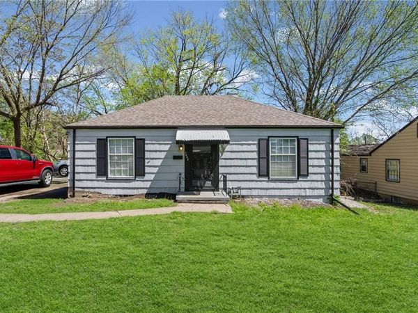 7622 Sni -A- Bar Road, Kansas City, MO 64129