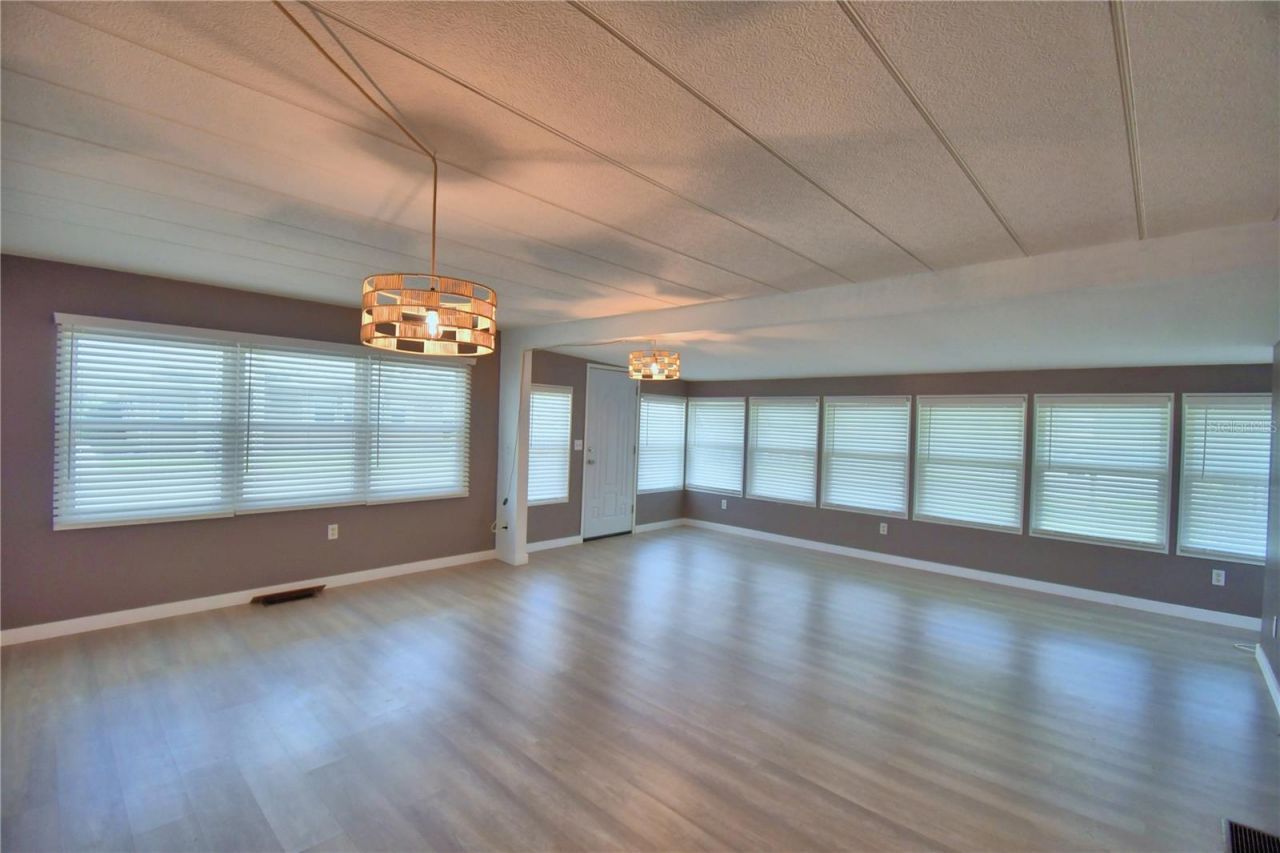 111 Paradise Lane, Auburndale, FL 33823 Photo