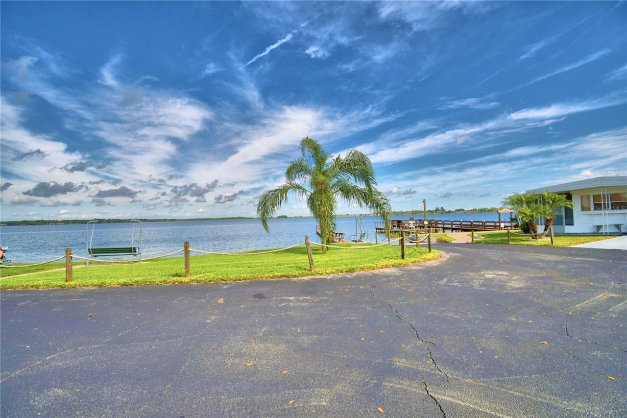 111 Paradise Lane, Auburndale, FL 33823 Photo