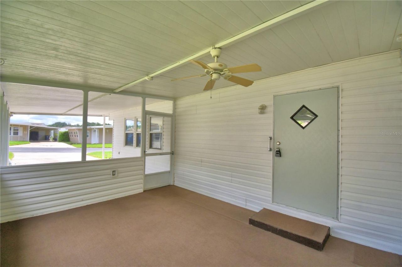 111 Paradise Lane, Auburndale, FL 33823 Photo