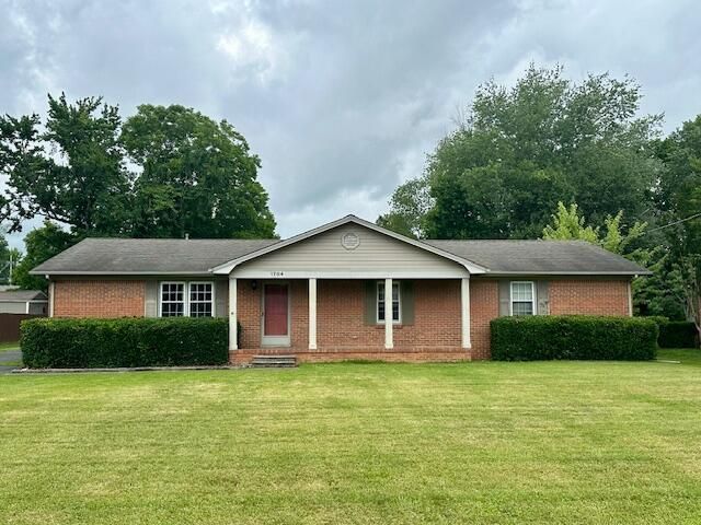 1704 Keenland, Murray, KY 42071 Main Photo