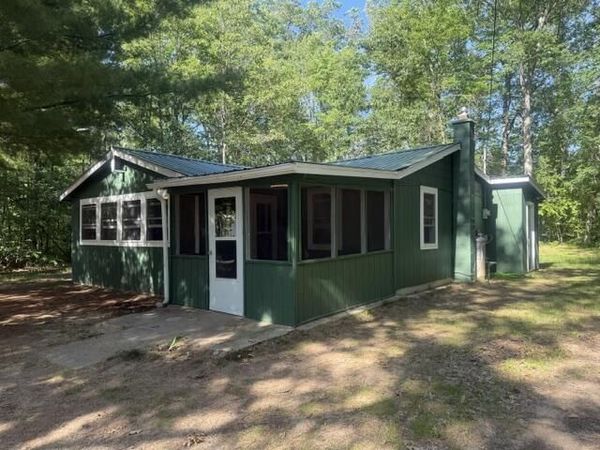 8966 N 26th Avenue, Bitely, MI 49309