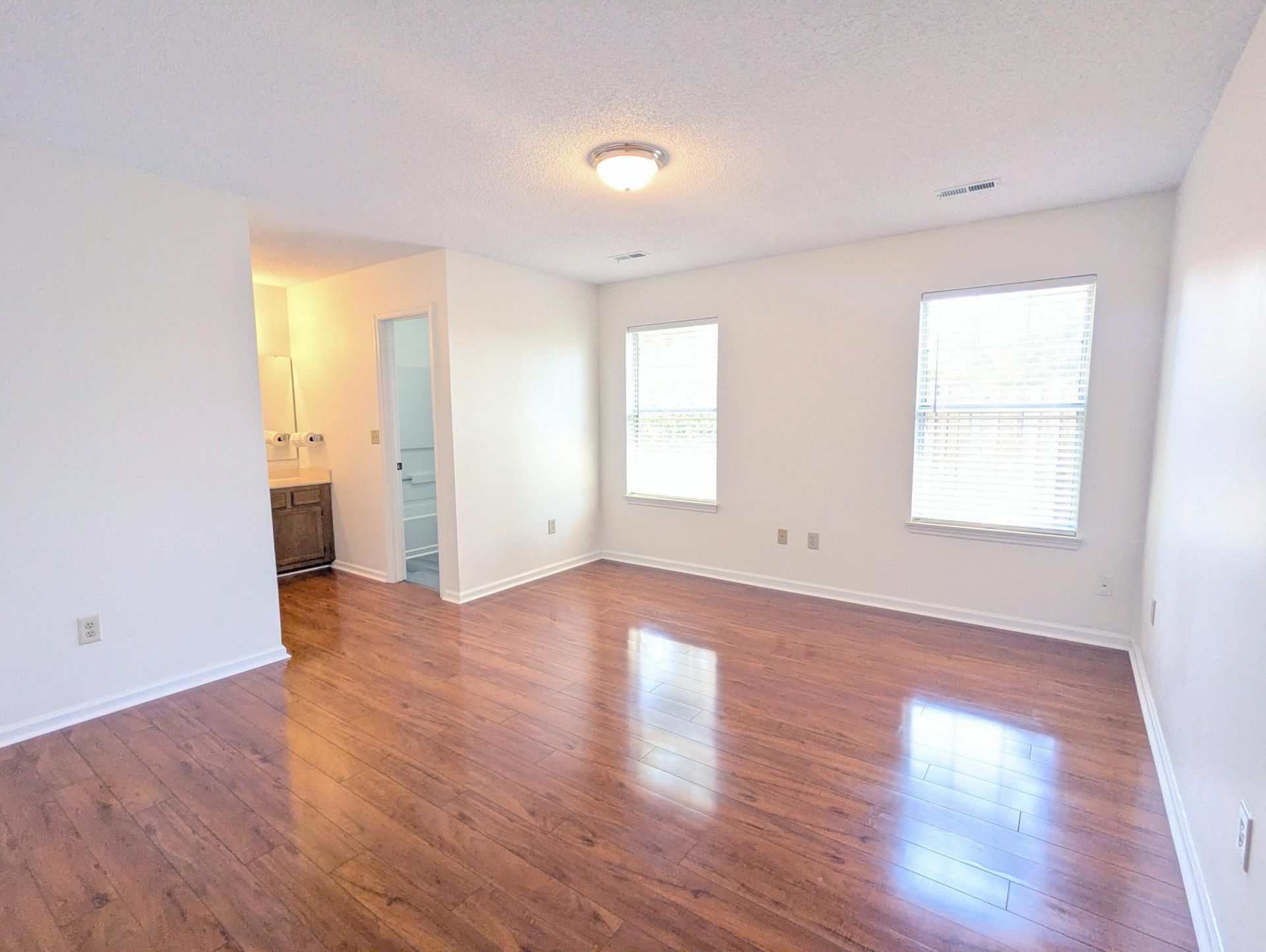 105 Parish Parc Drive Photo 12