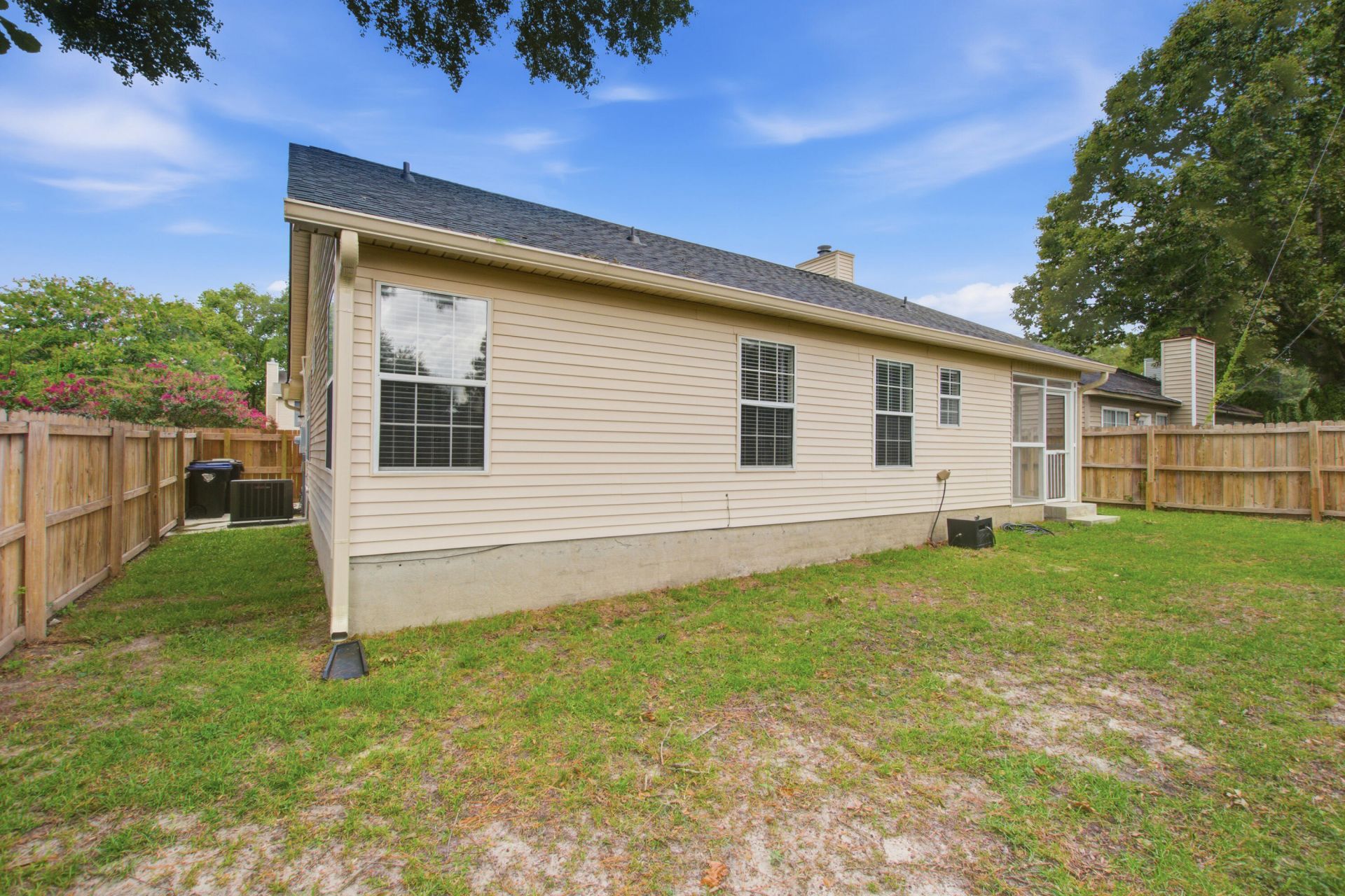 105 Parish Parc Drive Photo 26