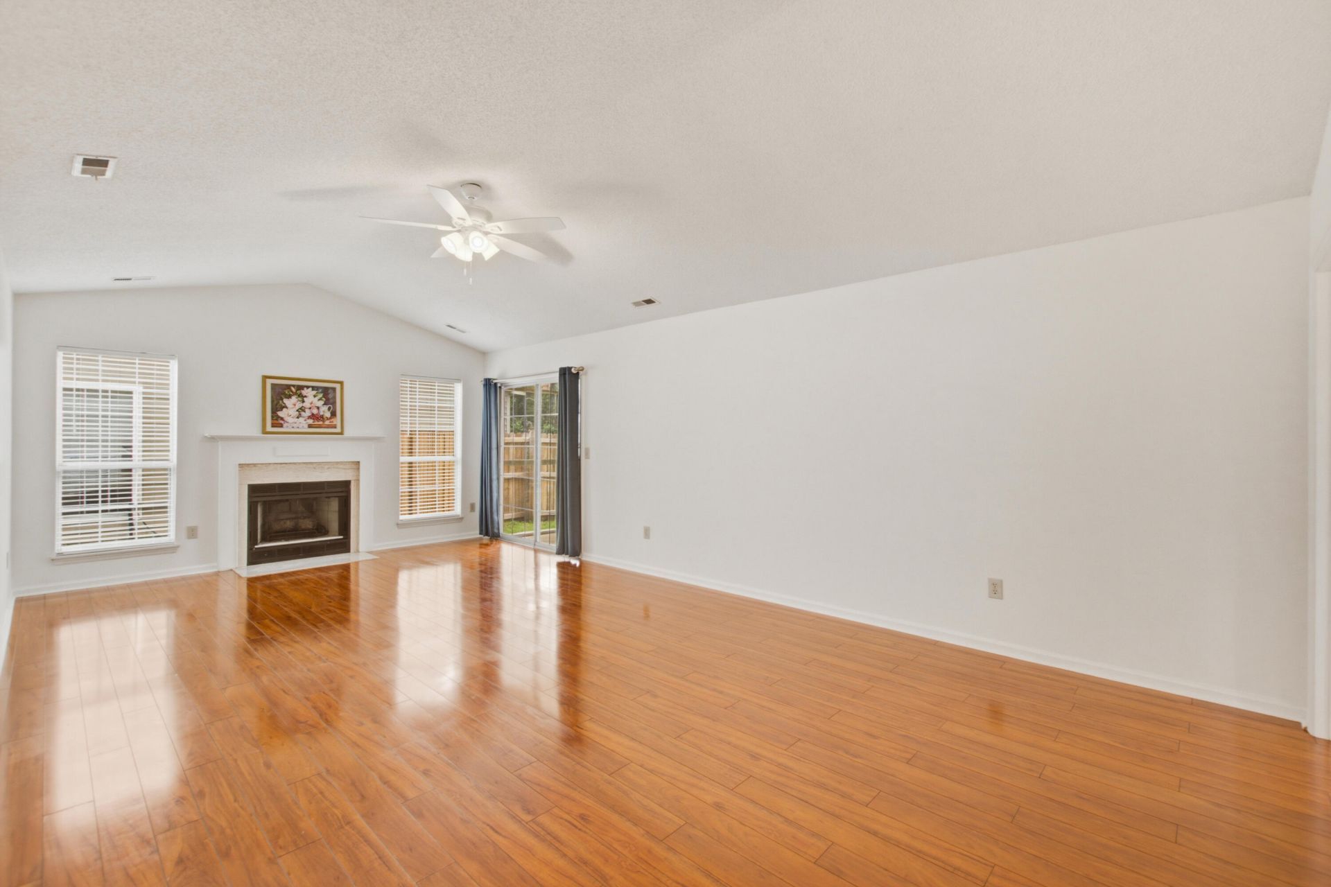 105 Parish Parc Drive Photo 5