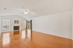 105 Parish Parc Drive photo 4