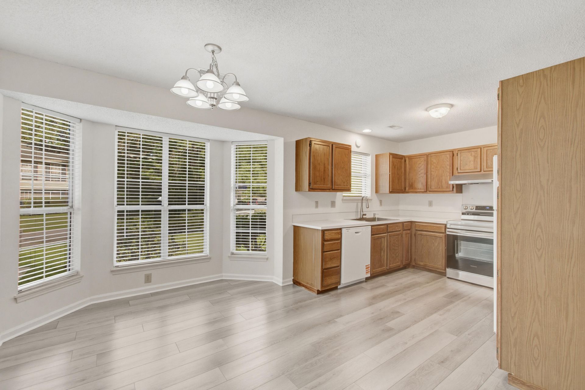 105 Parish Parc Drive Photo 6