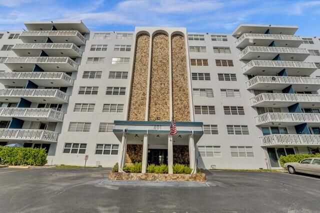 401 NE 14th Avenue, Unit 705, Hallandale, FL 33009 Photo