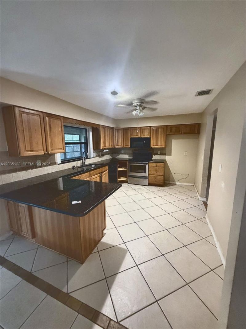 3603 W Wilderness Dr W, Fort Pierce, FL 34982 Photo