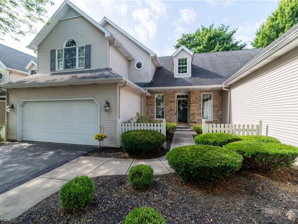 25 Fieldstone , Poland, OH 44514