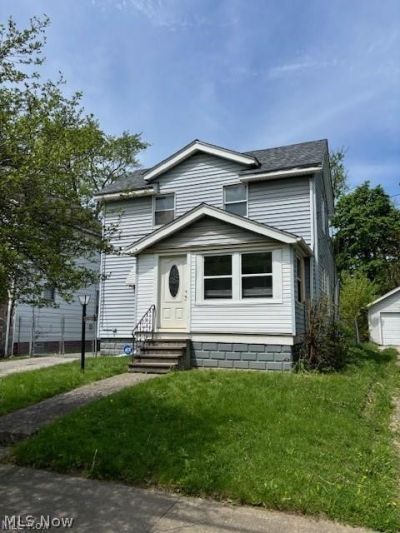 10613 Nelson Avenue, Cleveland, OH 44105 Main Photo