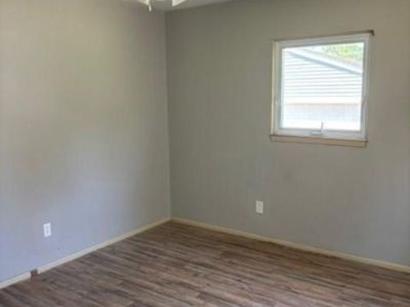 10613 Nelson Avenue, Cleveland, OH 44105 Photo 10
