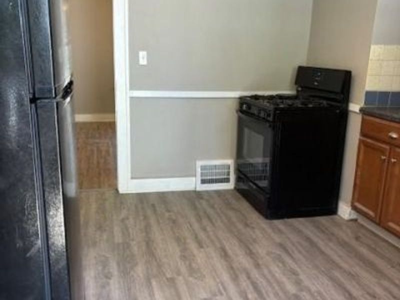 10613 Nelson Avenue, Cleveland, OH 44105 Photo 6