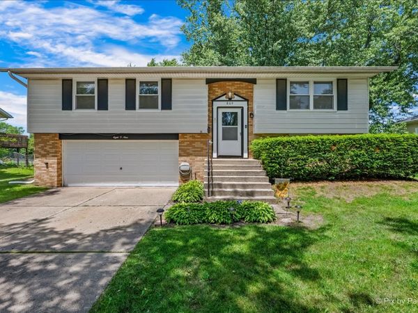 809 Stowell Avenue , Streamwood, IL 60107