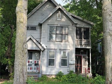 416 Mccool Avenue , East Syracuse, NY 13057