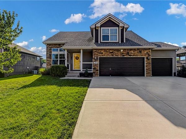 1409 NE Jaclyn Drive, Grain Valley, MO 64029