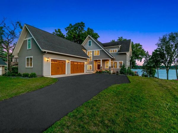 9934 199th Street W, Lakeville, MN 55044
