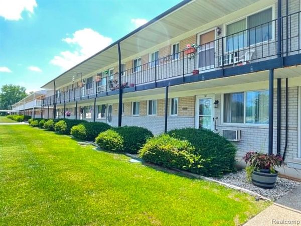 26965 Milford, South Lyon, MI 48178
