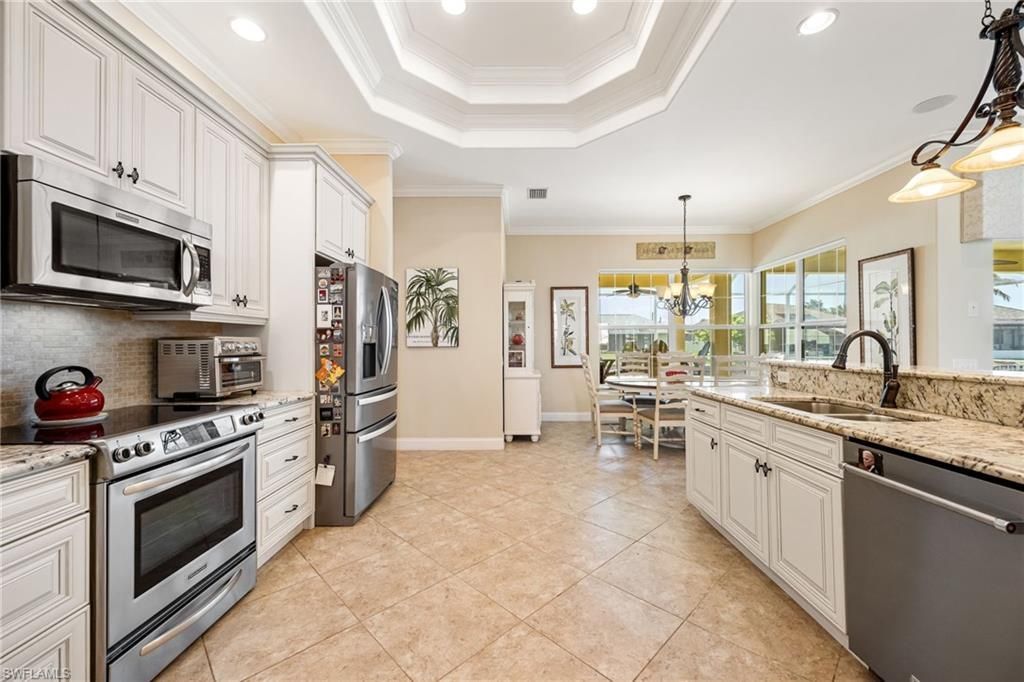 2213 SE 19th Ave, Cape Coral, FL 33990 Photo