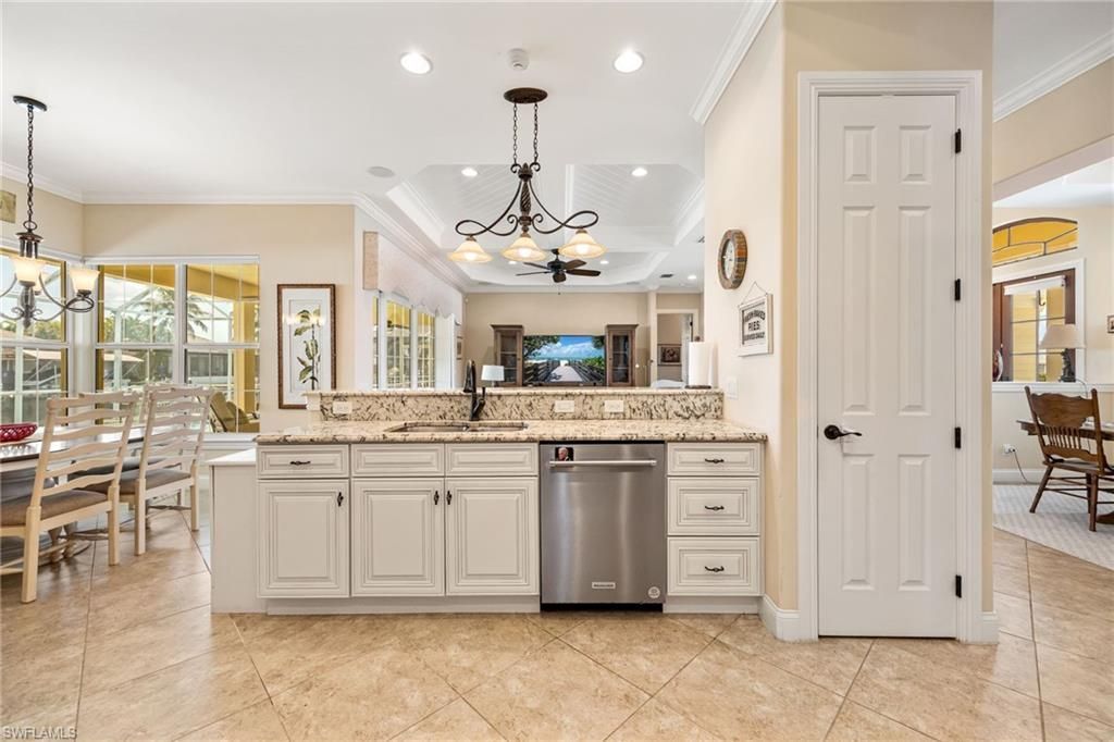 2213 SE 19th Ave, Cape Coral, FL 33990 Photo