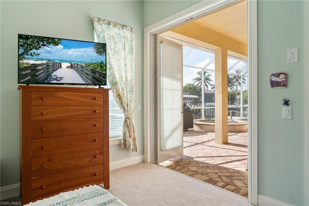 2213 SE 19th Ave, Cape Coral, FL 33990 Photo