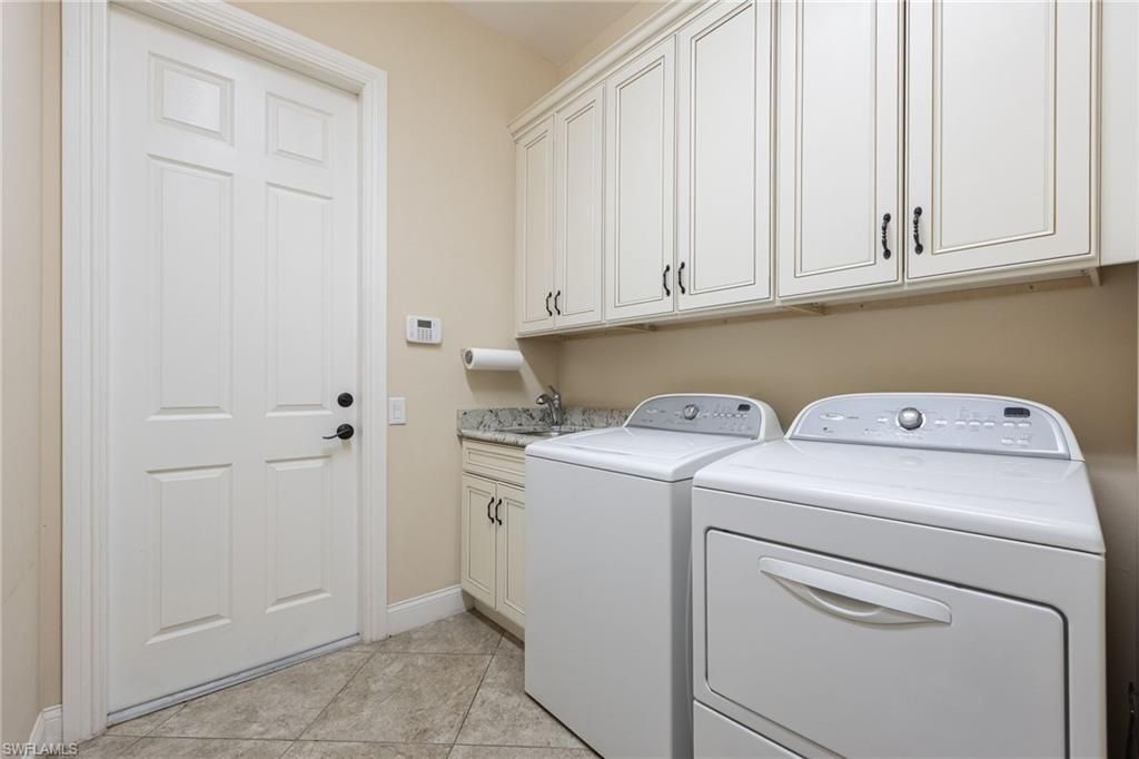 2213 SE 19th Ave, Cape Coral, FL 33990 Photo