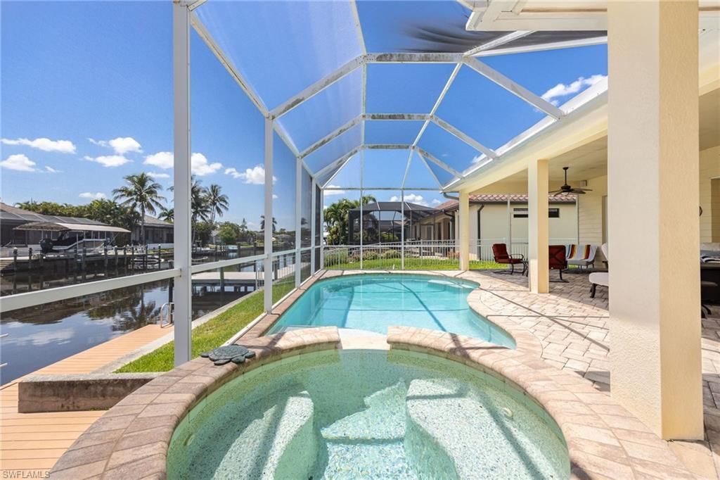 2213 SE 19th Ave, Cape Coral, FL 33990 Photo