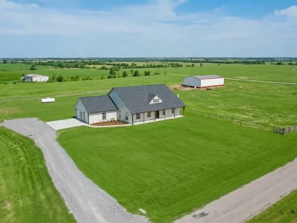 610 County Street 2860 Street, Minco, OK 73059