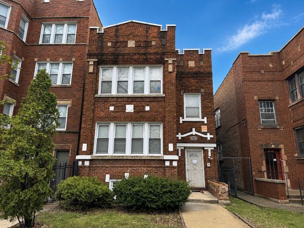 8052 S Langley Avenue , Chicago, IL 60619
