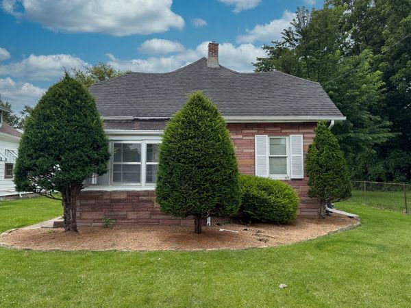 129 E Riverside Boulevard , Loves Park, IL 61111