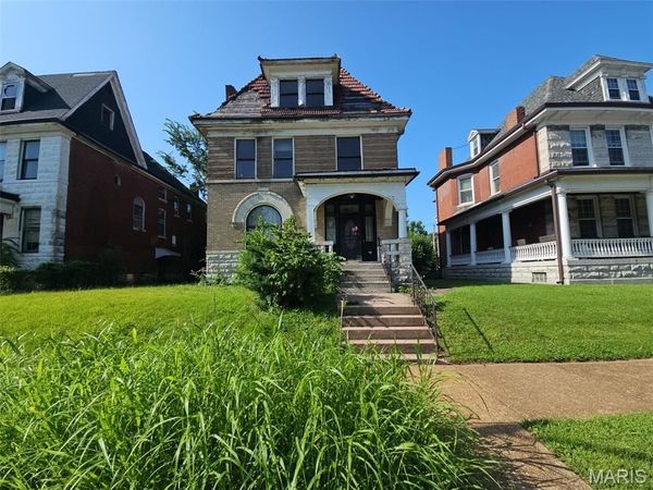 5142 Vernon Avenue , St Louis, MO 63113