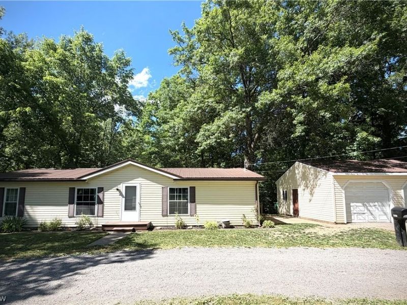 4648 Geauga Portage Easterly Road, West Farmington, OH 44491 Photo 1