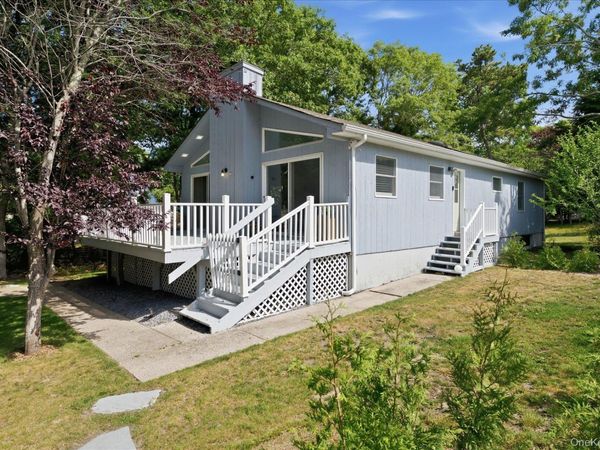 1A Gerald Lane , Hampton Bays, NY 11946