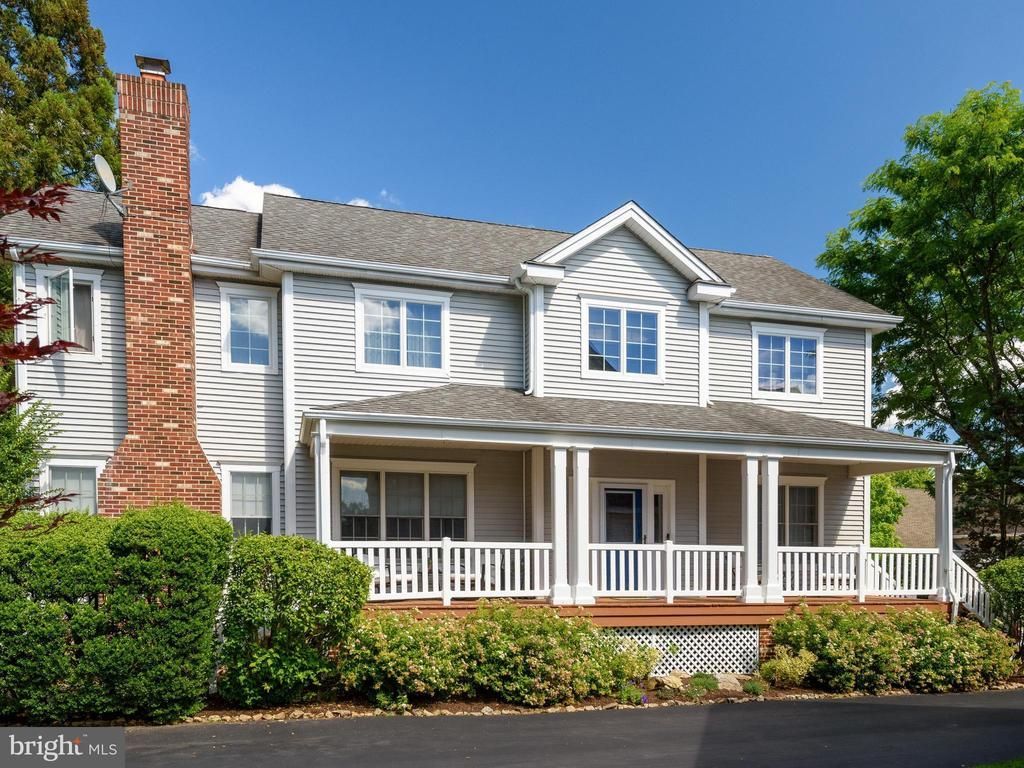 605 HUNTINGTON DRIVE , DOWNINGTOWN, PA 19335
