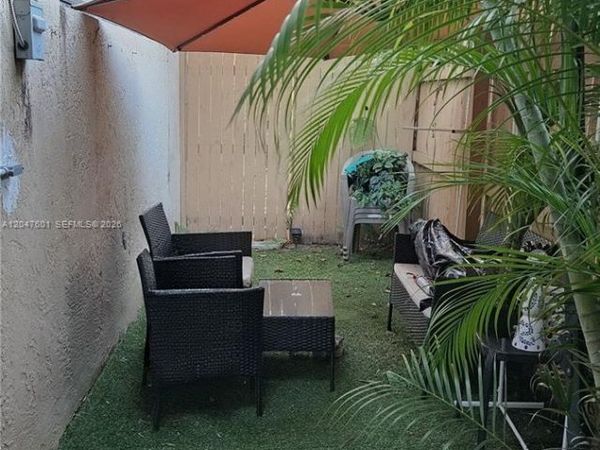 965 NE 146th St , Unit Side Room, North Miami, FL 33161
