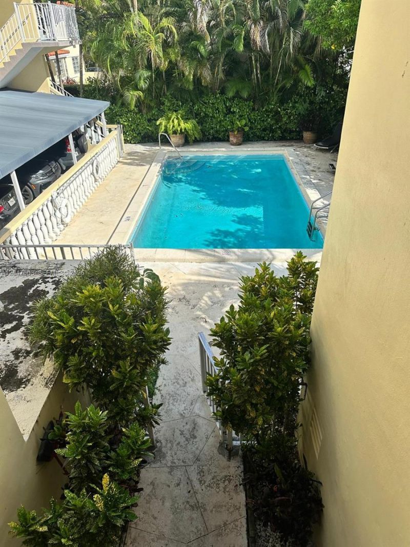 427 Santander Ave , Unit 205, Coral Gables, FL 33134 Photo