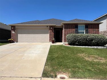 6024 Misty Breeze Drive, Fort Worth, TX 76179