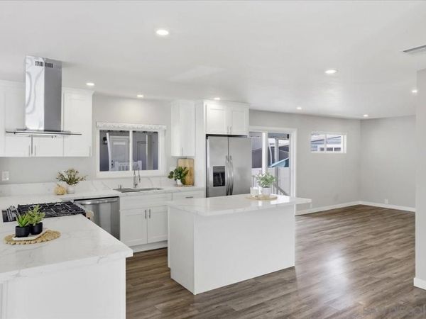 7023 San Bartolo Street, Carlsbad, CA 92011