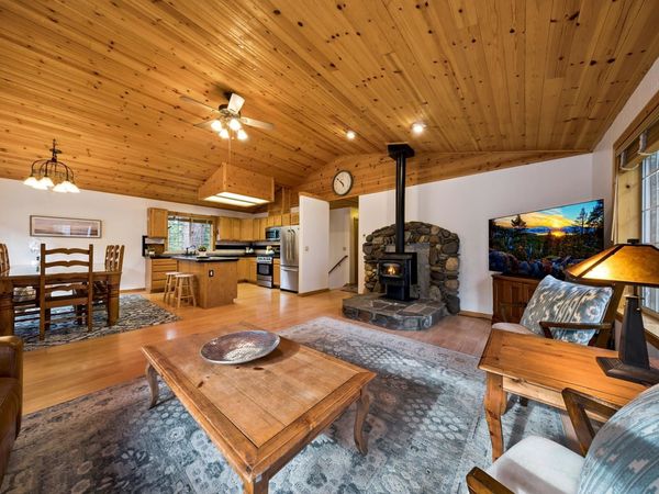 12849 Peregrine Drive , Truckee, CA 96161