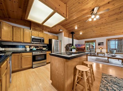 12849 Peregrine Drive , Truckee, CA 96161 Photo
