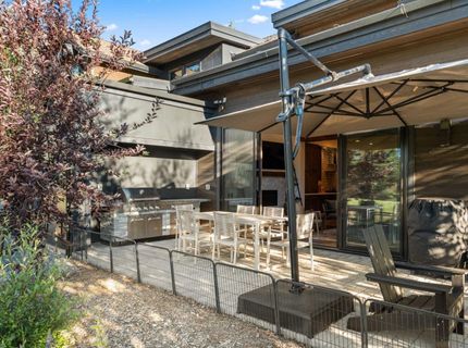 10129 Corrie Court , Truckee, CA 96161 Photo