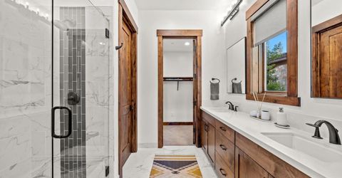 10129 Corrie Court , Truckee, CA 96161 Photo