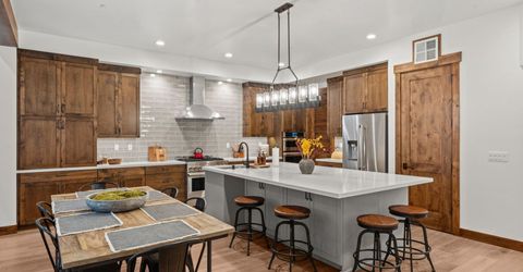 10129 Corrie Court , Truckee, CA 96161 Photo