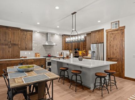 10129 Corrie Court , Truckee, CA 96161 Photo