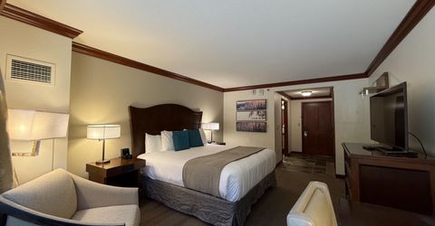 400 Squaw Creek Road, Unit #425, Olympic Valley, CA 96146 Photo
