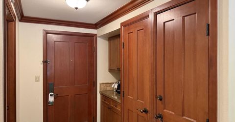 400 Squaw Creek Road, Unit #425, Olympic Valley, CA 96146 Photo