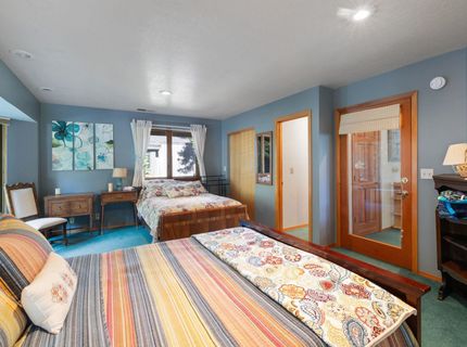 15066 South Shore Drive, Truckee, CA 96161 Photo