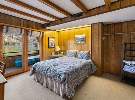 15066 South Shore Drive, Truckee, CA 96161 Photo
